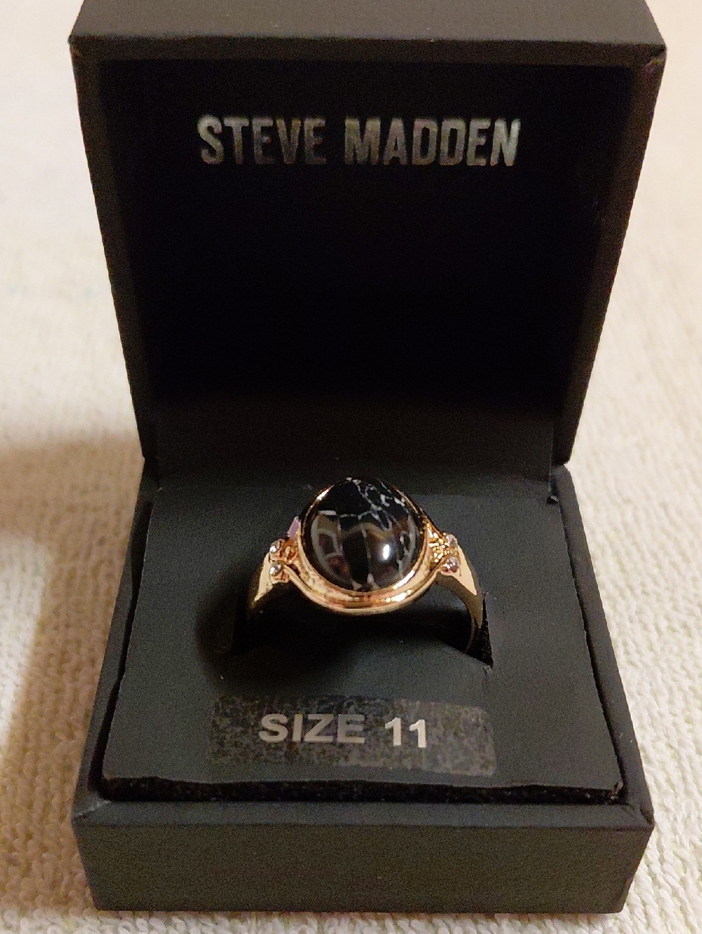 Steve Madden Men's Fashion Ring, Smokey Black Stone & Accent Pieces, NWOT, Sz.11